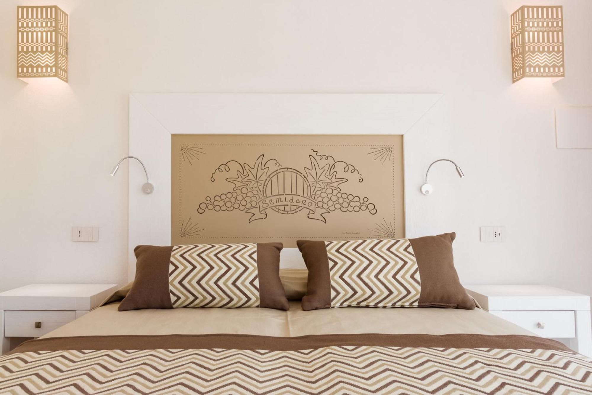 La Vinia Bed&Wine Experience - Adults Only Villa ซัสซารี ห้อง รูปภาพ